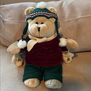 NWT Starbucks Bearista Bear 2005.  42nd Edition.  Collectible